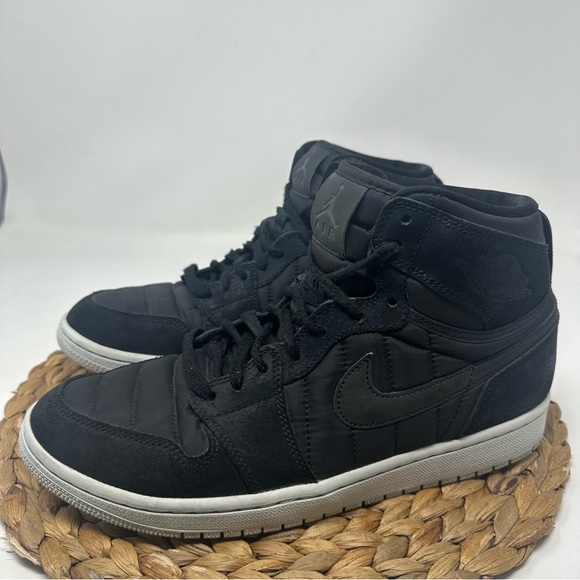 Jordan 1 Retro Sneakers High Strap Black Anthracite Size 10 Men's - Picture 4 of 8
